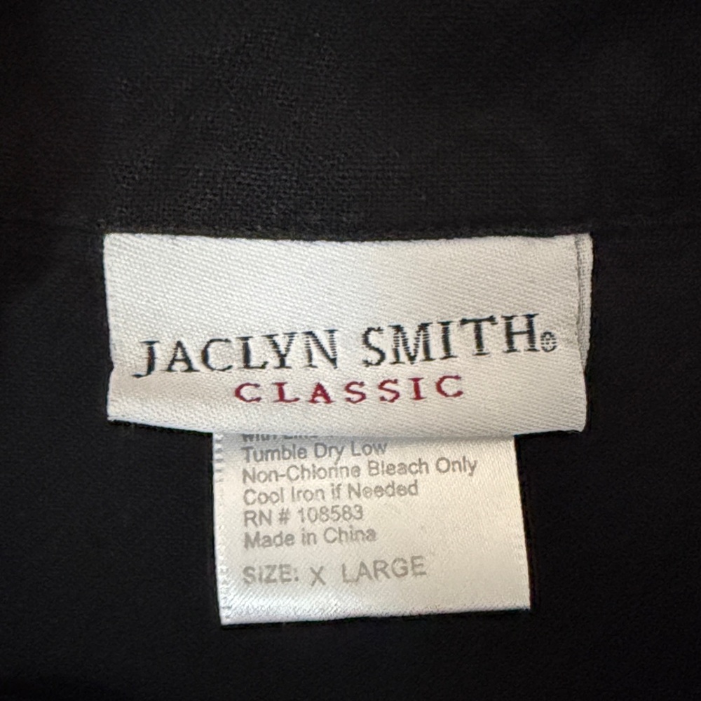 Jaclyn Smith Black Sleeveless Button-Front Top with Striped Hem - Picture 3 of 7